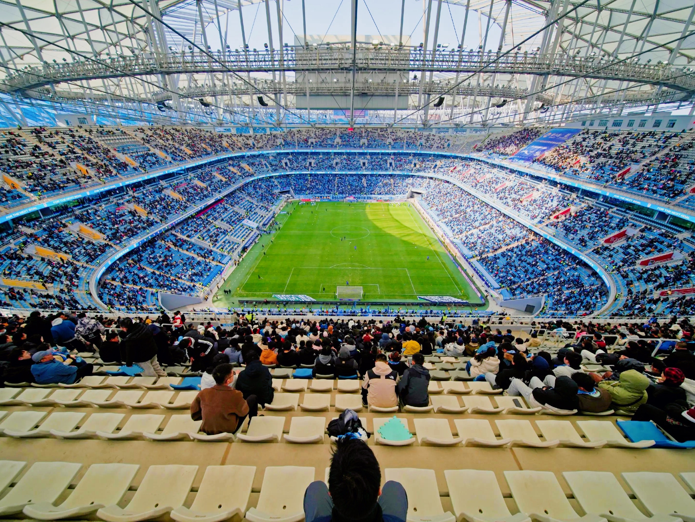 场面火爆!滚球预测观众席沸腾不已 场面火爆!滚球预测观众席沸腾不已