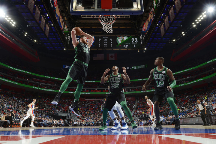 深圳队轻取太阳，塔图姆带队取胜